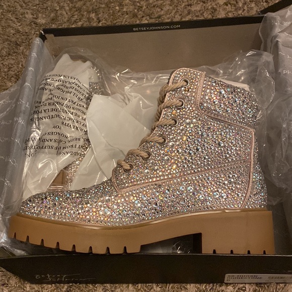 NWT Betsey Johnson SB-HUDSN Rhinestone Combat Bootie - Picture 15 of 15
